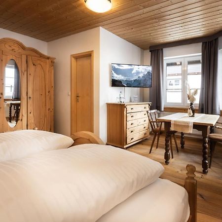 Landgasthof Augustiner Оберстдорф Екстер'єр фото